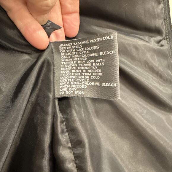 Kenneth Cole Women’s Diamond Quilted Puffer Down Parka Coat in Black Size XS - Picture 6 of 10